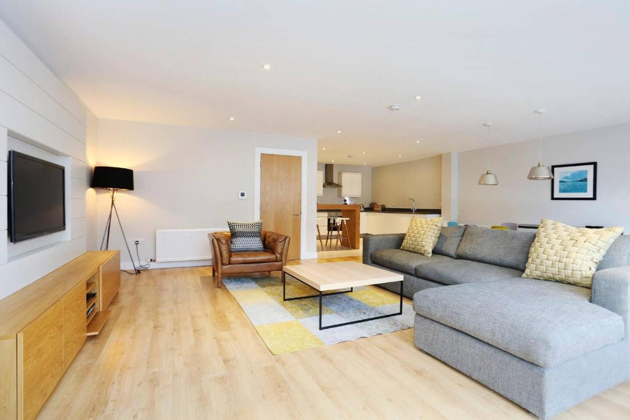 Stunning West End Hub Apartament Edynburg